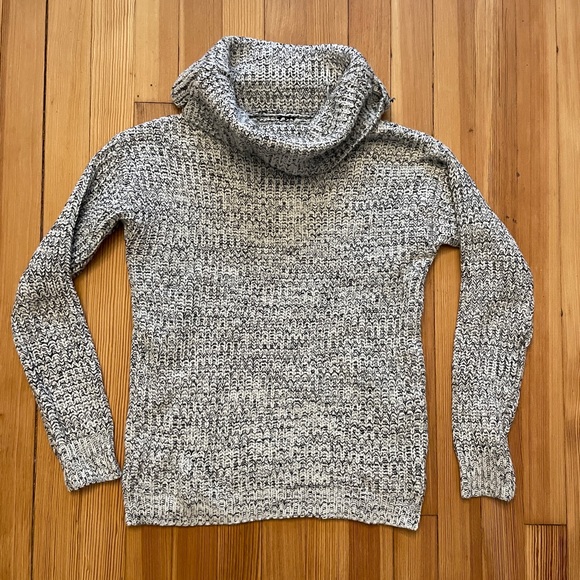 Cowl sweater - Picture 1 of 2